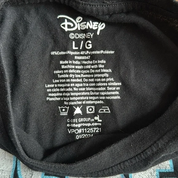 Disney Mickey and friends Tshirt unisex size large - Picture 3 of 5